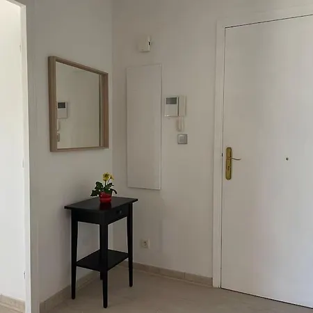 Calme Spacieux 2chambres Piscine Apartment *